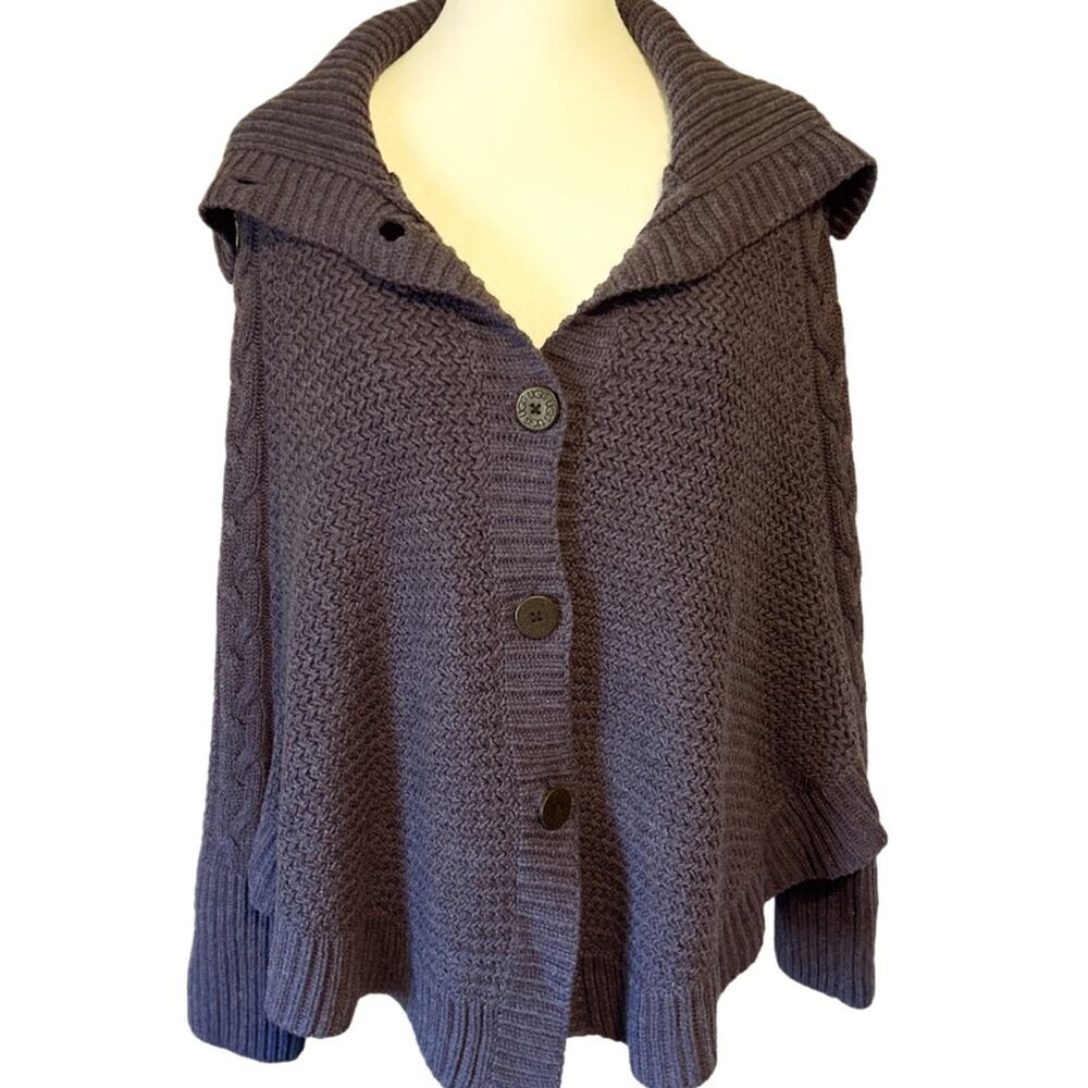 UGG Poncho Shrug Size XS & Small Blue Cable Knit Cape Sweater‎ Missing Button